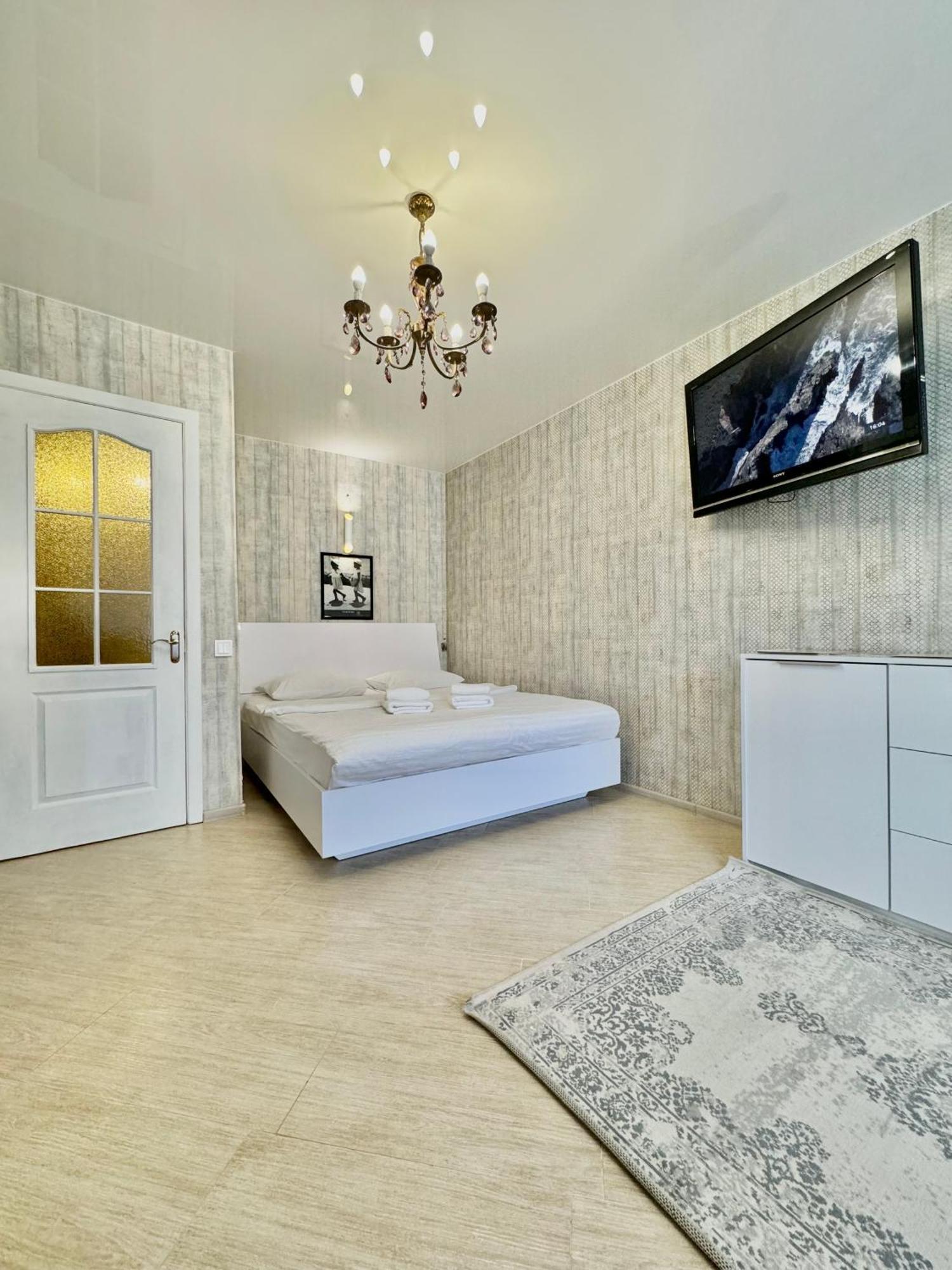 Apartpoltava Смак Італії У Самому Центрі Полтави , Білосніжна Студія В Новобудові, Банківський Чек Ngoại thất bức ảnh